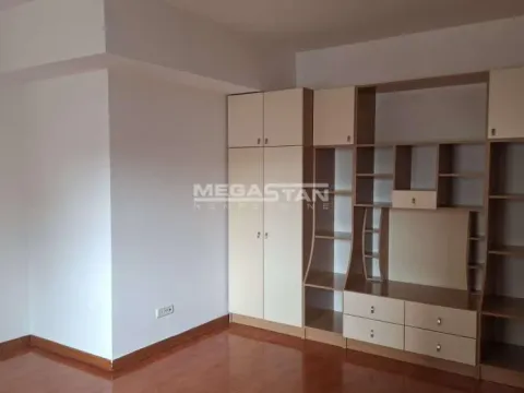Izdavanje, četvorosoban stan, 203m², Vračar Hram, Vračar Sve Podlokacije - image 4