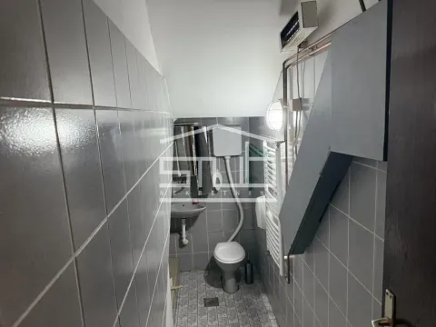 Izdavanje, poslovni prostor, 120m², Kneževac, Beograd - image 4