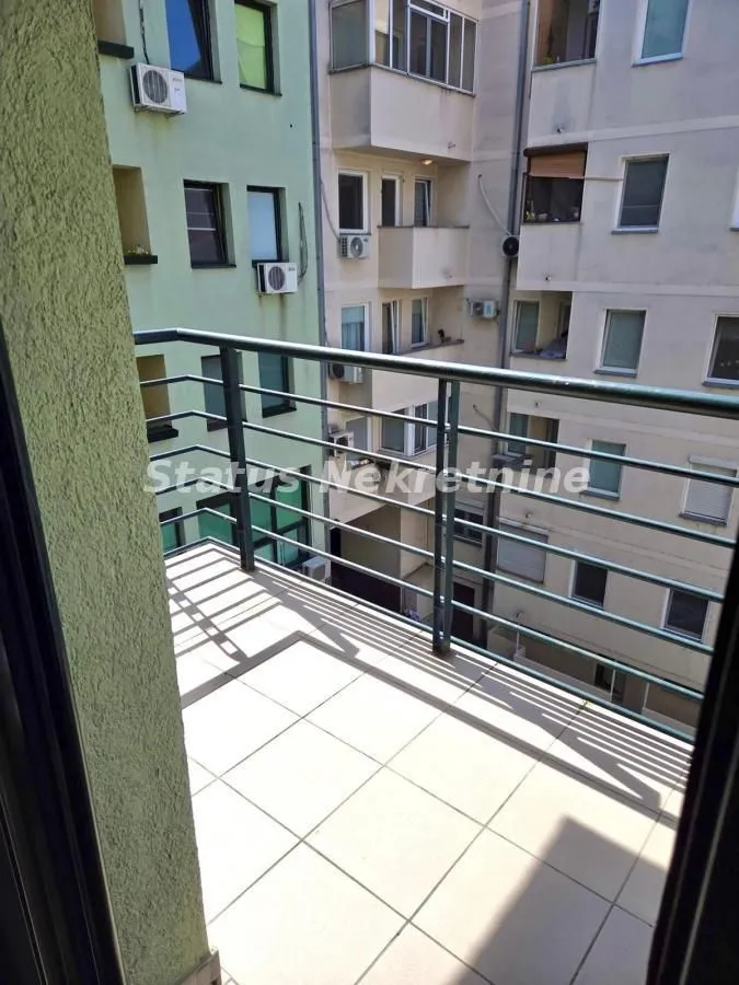 Prodaja, četvorosoban stan, 116m², Grbavica, Novi Sad Sve Podlokacije