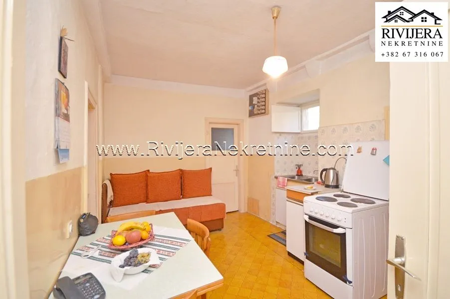 Sale, house, 350m², Risan, Kotor