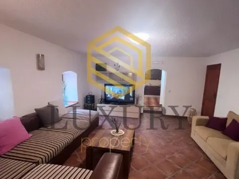 Sale, house, 425m², Rijeka Reževići, Budva - image 9