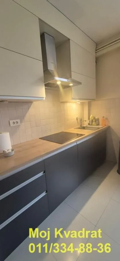 Prodaja, dvosoban stan, 74m², Kalenić Pijaca, Vračar Sve Podlokacije