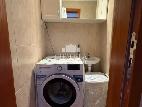 Izdavanje, četvorosoban stan, 75m², Gradska Bolnica, Zvezdara Sve Podlokacije - image 16