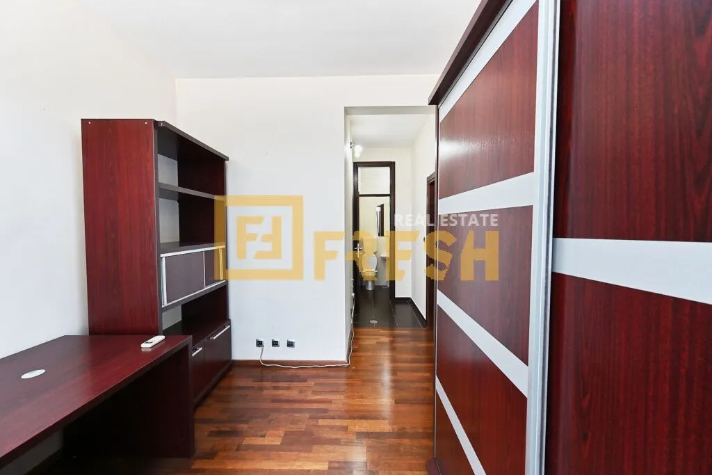 Rent, office space, 65m², Pobrežje, Podgorica