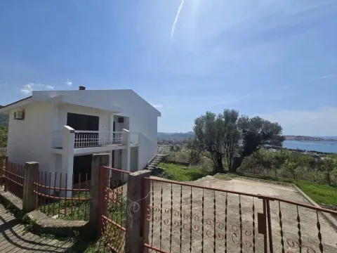Kuća in Šušanj