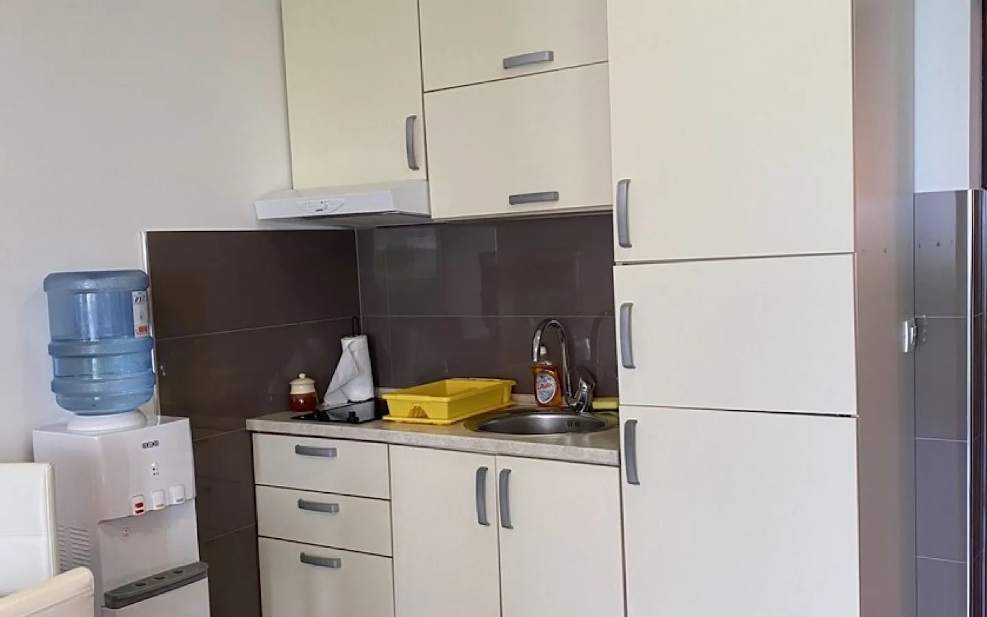 Izdavanje, jednosoban stan, 56m², Dobra Voda, Jagodina