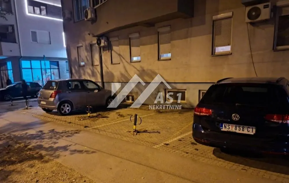 Izdavanje, jednosoban stan, 41m², Petrovaradin, Novi Sad