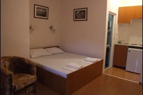 Prodaja, ugostiteljski objekat, 600m², Bečići, Budva - image 10
