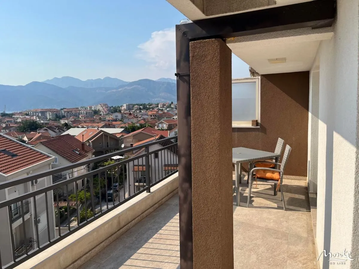 Prodaja, trosoban stan, 99m², Tivat, Crna Gora