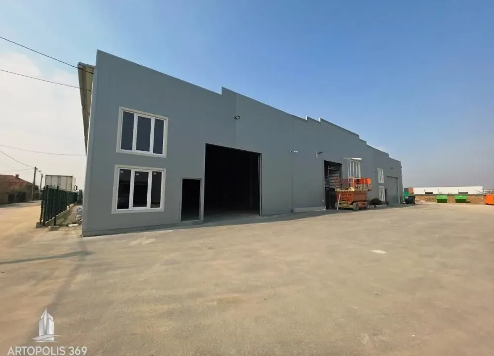 Izdavanje, poslovni prostor, 370m², Čukarica, Beograd