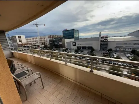 Izdavanje, dvosoban stan, 75m², City Kvart, Podgorica - image 9