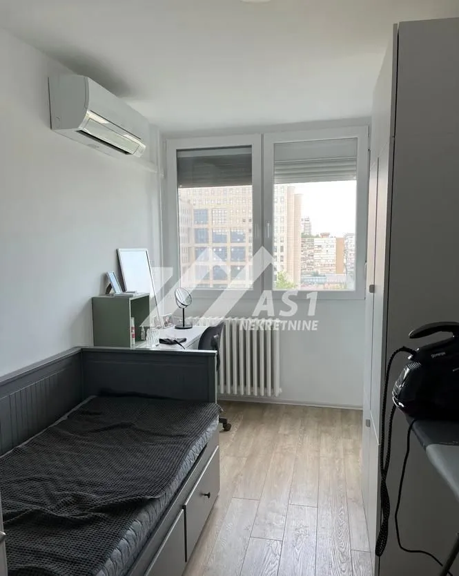 Izdavanje, dvosoban stan, 53m², Liman 2, Novi Sad Sve Podlokacije
