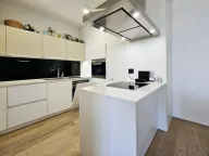 Izdavanje, dvosoban stan, 100m², Budva, Crna Gora - image 5