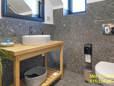 Prodaja, četvorosoban stan, 109m², Zemun Centar, Zemun Sve Podlokacije - image 15