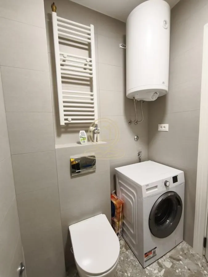 Izdavanje, trosoban stan, 66m², Južni Bulevar, Vračar Sve Podlokacije