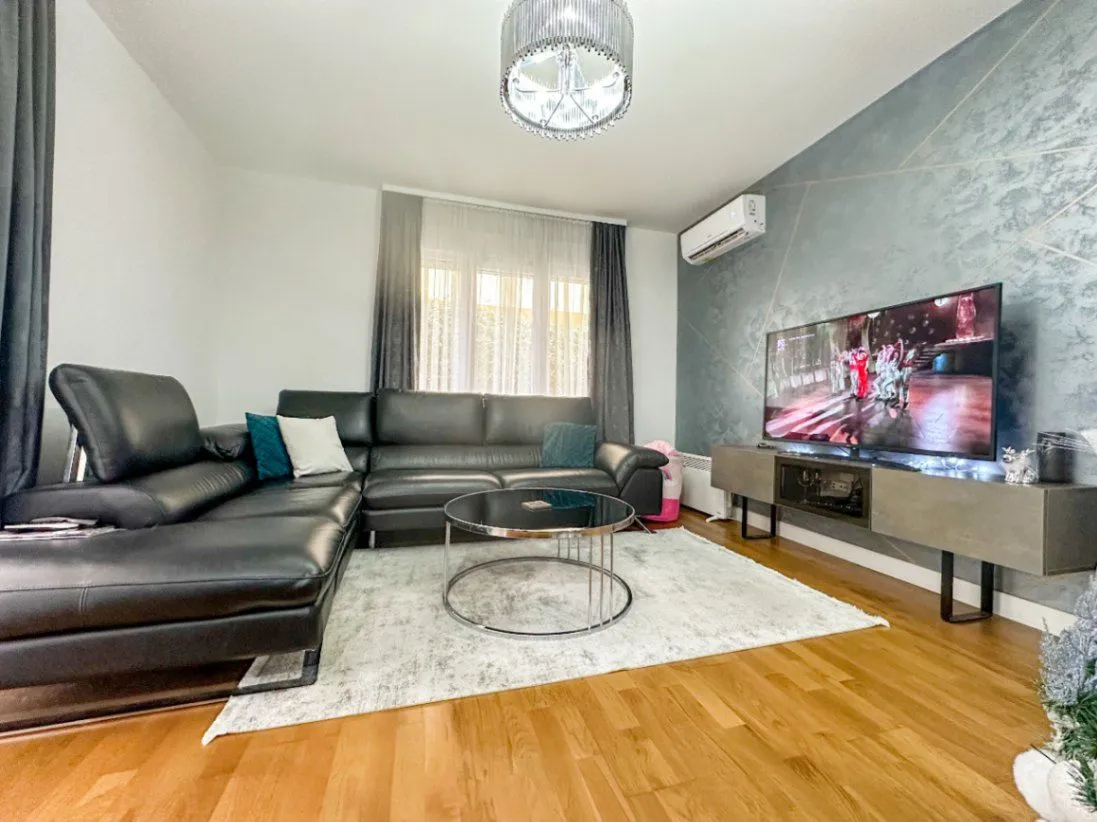 Prodaja, jednosoban stan, 52m², Tološi, Podgorica