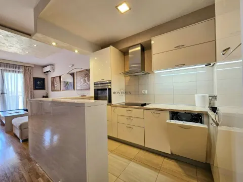 Rent, two bedroom apartment, 112m², Bečići, Budva - image 4
