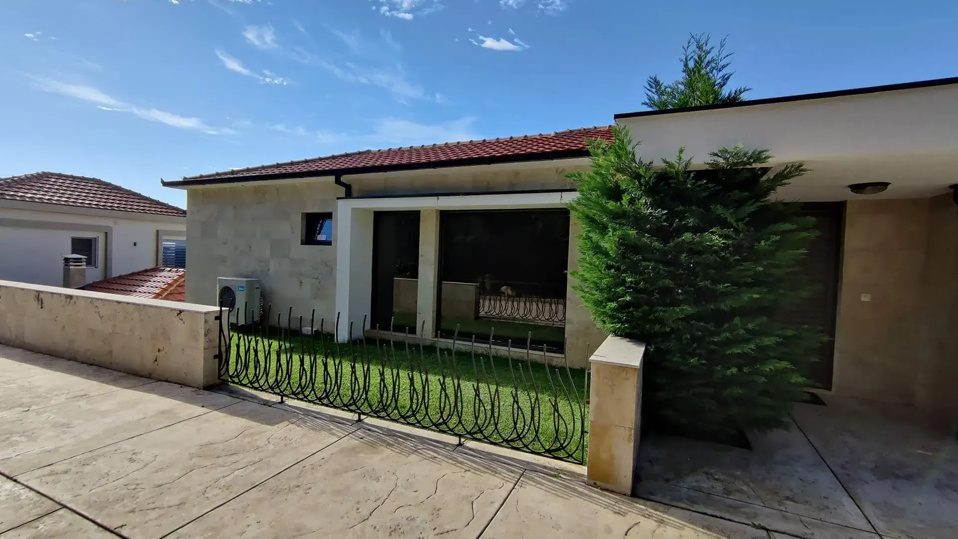 Sale, house, 200m², Dobra Voda, Bar