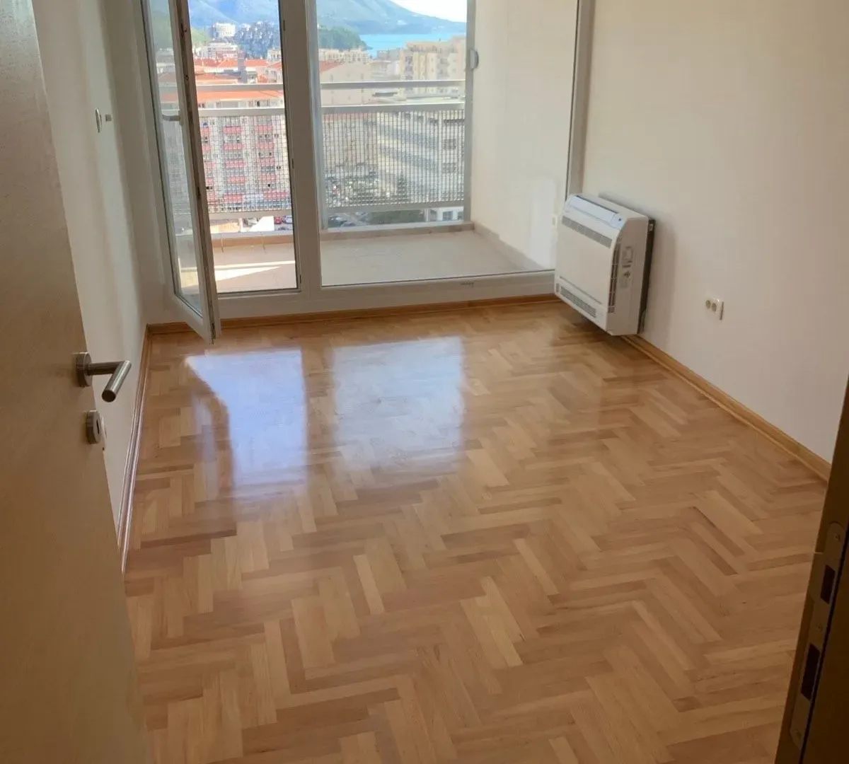 Prodaja, dvosoban stan, 56m², Budva, Crna Gora