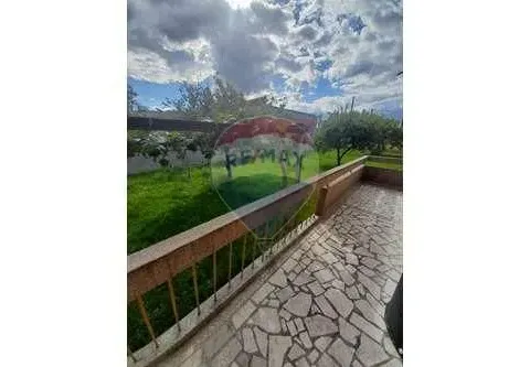 Izdavanje, kuća, 250m², Masline, Podgorica - image 25