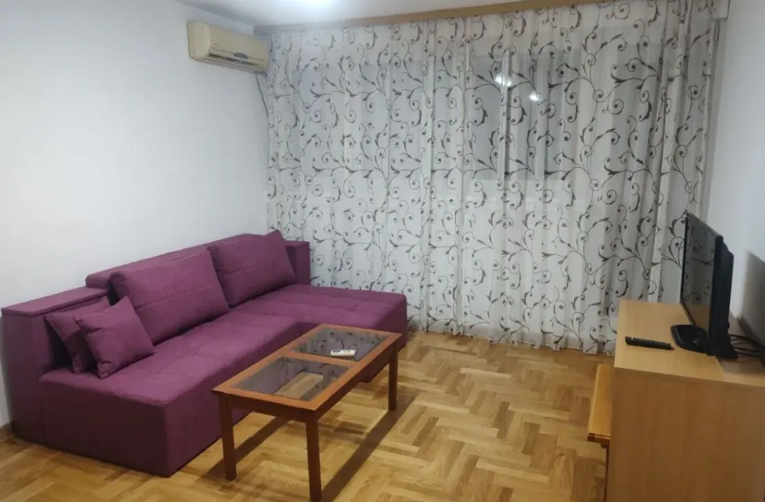 Izdavanje, dvosoban stan, 41m², Banovo Brdo, Beograd