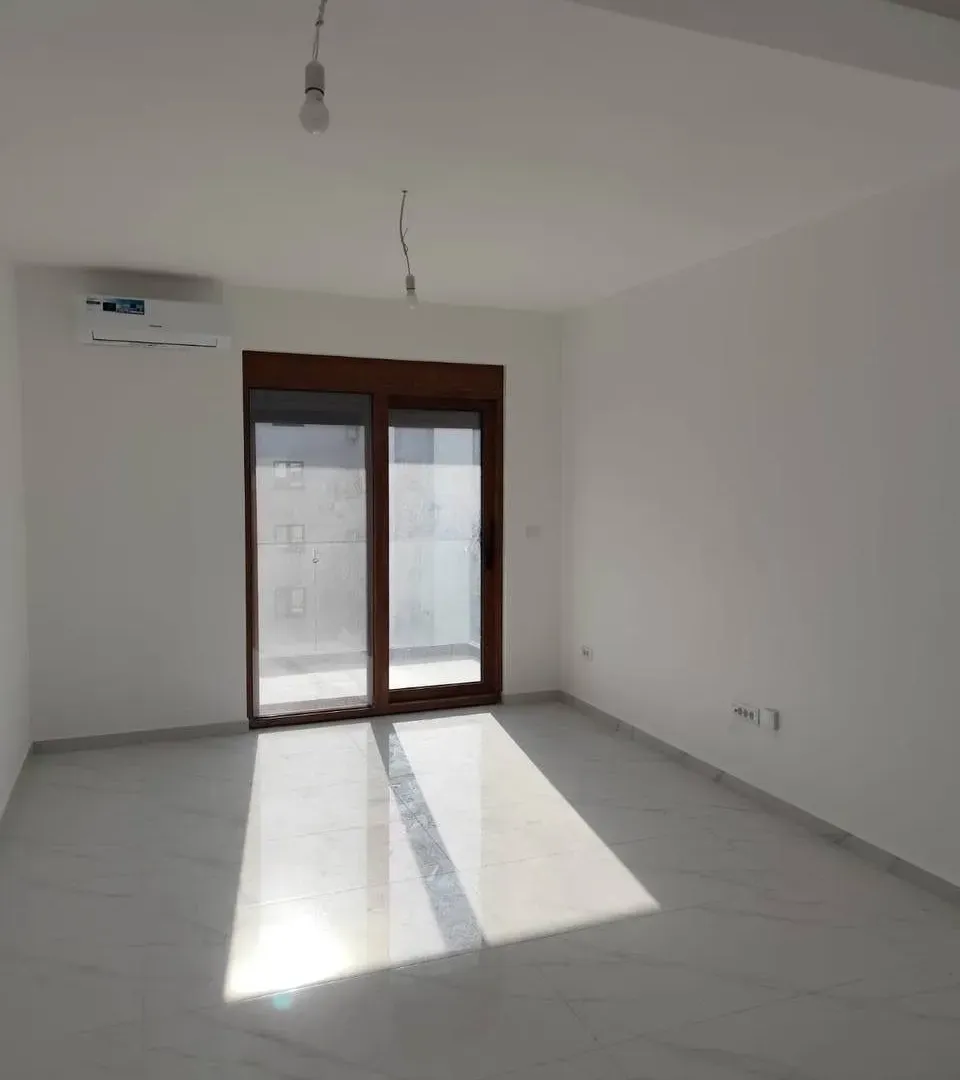 Prodaja, jednosoban stan, 46m², Ilino, Bar