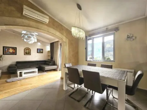 Prodaja, trosoban stan, 100m², Dobrota, Kotor - image 6