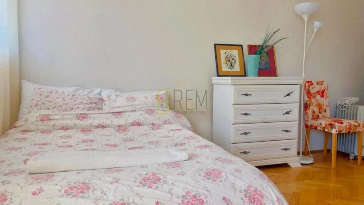 Prodaja, jednosoban stan, 40m², Centar, Tivat