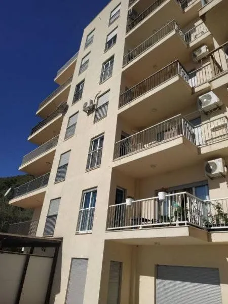 Prodaja, dvosoban stan, 107m², Petrovac, Budva