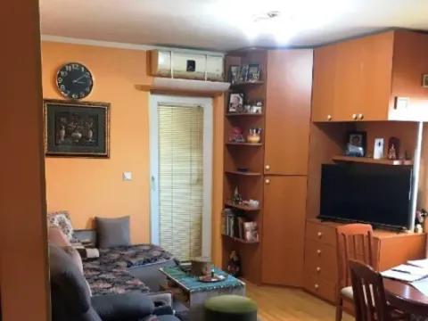 Stan in Kneževac