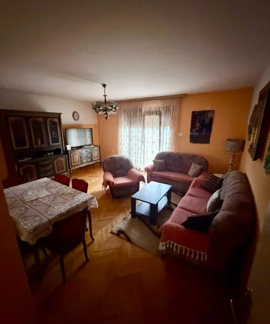 Izdavanje, kuća, 100m², Tološi, Podgorica