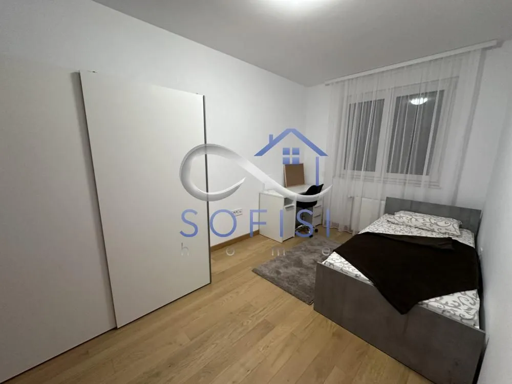 Izdavanje, dvosoban stan, 65m², Centar, Novi Sad