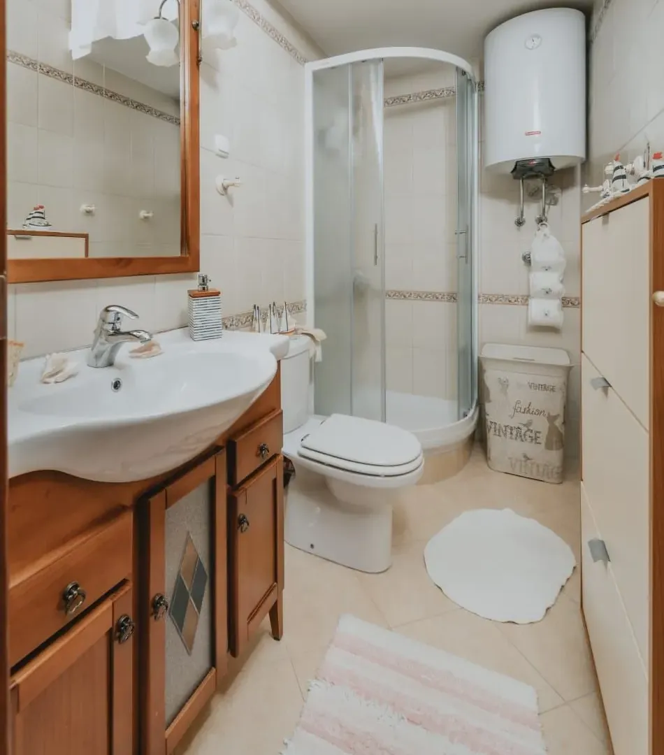 Rent, one bedroom apartment, 47m², Centar, Budva