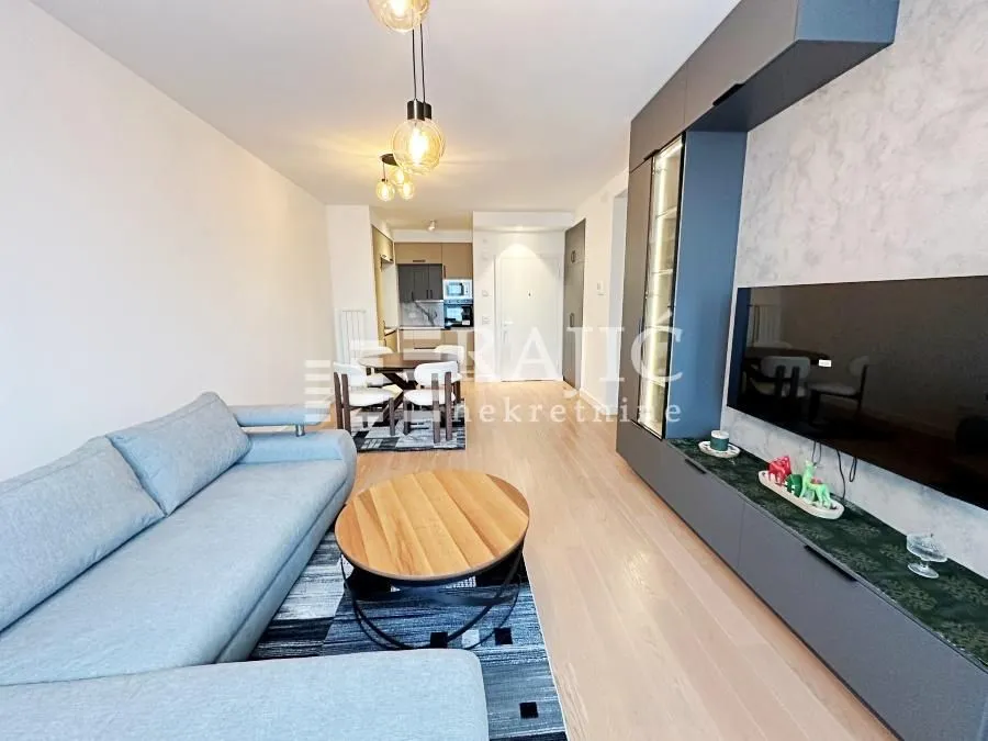 Rent, three bedroom apartment, 77m², Savski Venac, Beograd