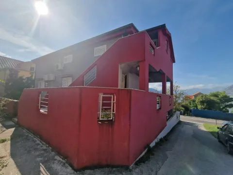 Rent, two bedroom apartment, 130m², Kotor, Crna Gora - image 23