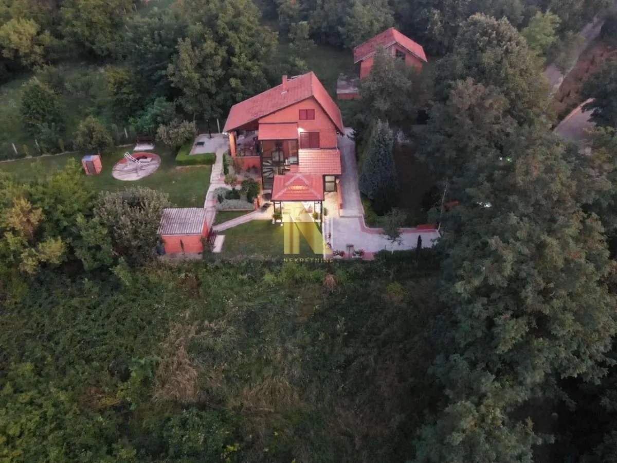 Prodaja, kuća, 150m², Sremska Kamenica, Petrovaradin