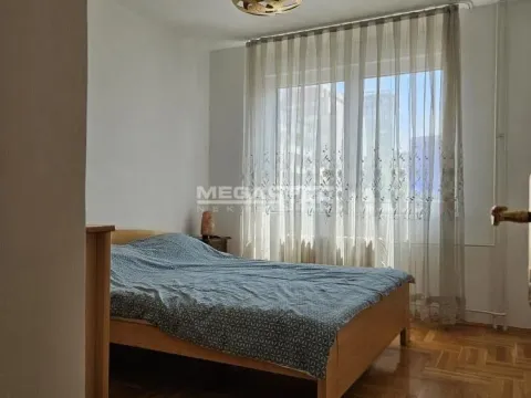 Izdavanje, trosoban stan, 85m², Vračar Hram, Vračar Sve Podlokacije - image 4