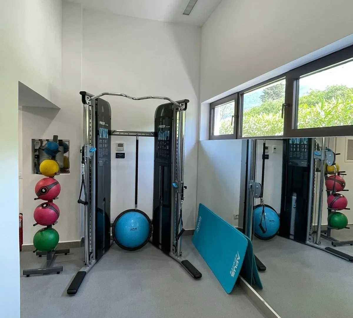 Rent, two bedroom apartment, 146m², Tivat, Crna Gora