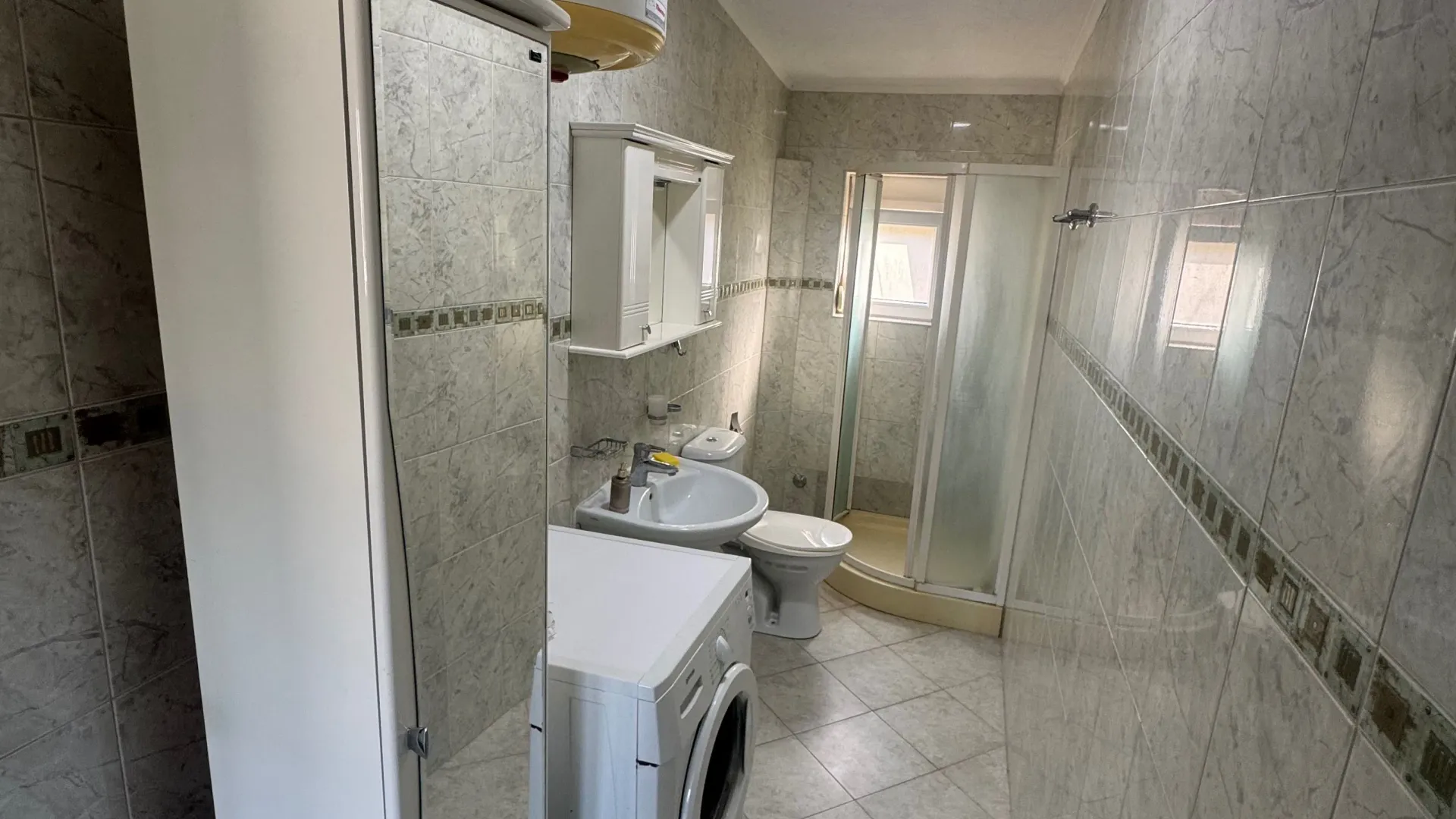 Izdavanje, kuća, 95m², Polje, Bar