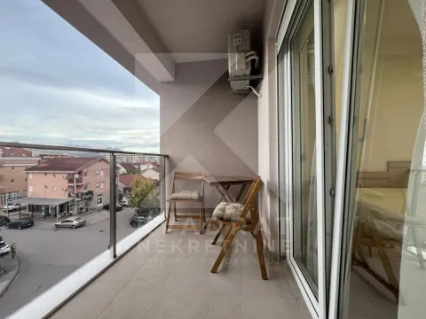 Rent, one bedroom apartment, 45m², Stari Aerodrom, Podgorica - image 8