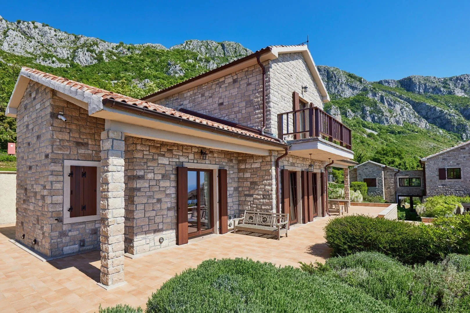 Sale, house, 2191m², Blizikuće, Budva