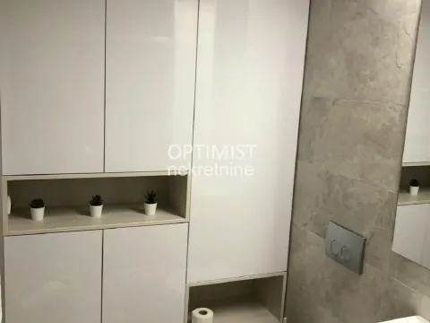 Izdavanje, trosoban stan, 65m², Crveni Krst, Beograd - image 12