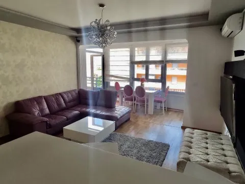Rent, two bedroom apartment, 75m², City Kvart, Podgorica - image 15
