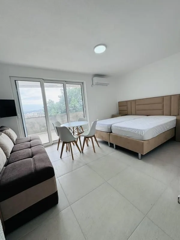 Rent, studio apartment, 25m², Šušanj, Bar
