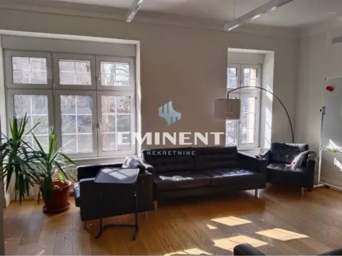 Izdavanje, poslovni prostor, 140m², Stari Grad, Beograd