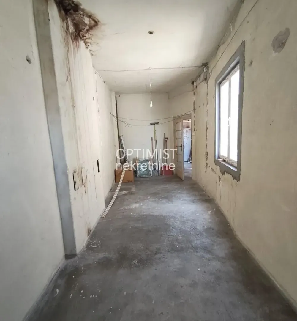 Prodaja, trosoban stan, 77m², Stari Grad, Beograd