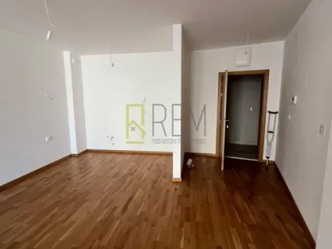 Prodaja, dvosoban stan, 62m², Bečići, Budva - image 2