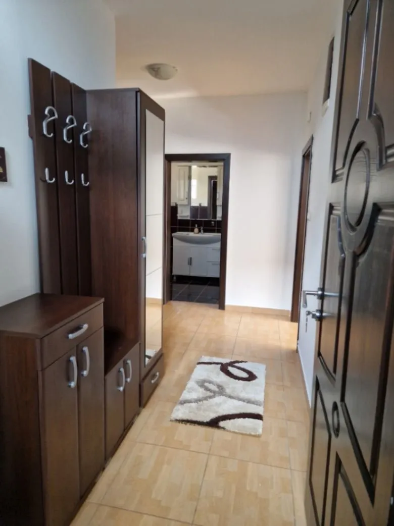 Izdavanje, dvosoban stan, 115m², Tološi, Podgorica