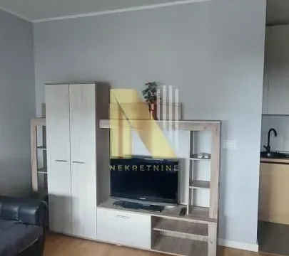 Izdavanje, jednosoban stan, 42m², Novi Sad, Srbija - image 3