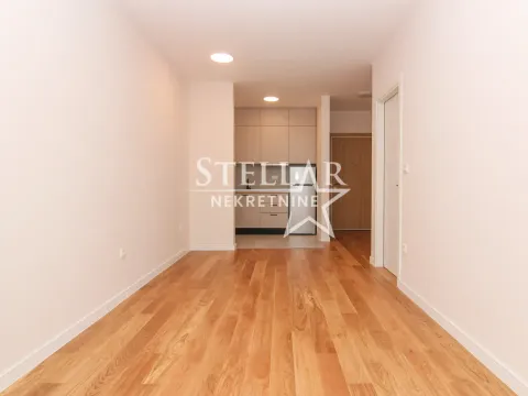 Rent, one bedroom apartment, 40m², Central Point, Podgorica - image 2